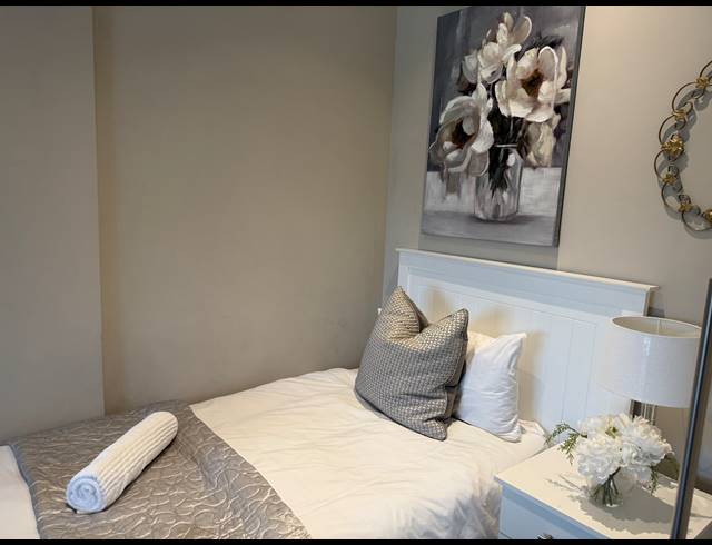 2 BEDROOM APARTMENT FOR SALE IN MENLYN
